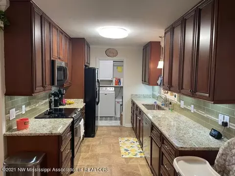 9655 Stuart Cv, Olive Branch, MS 38654 photo 5