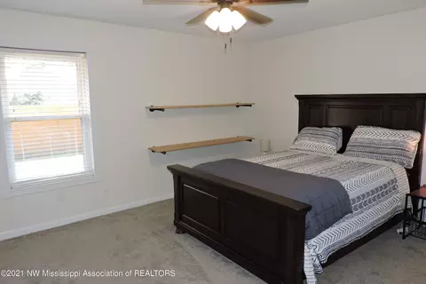 9655 Stuart Cv, Olive Branch, MS 38654 photo 12