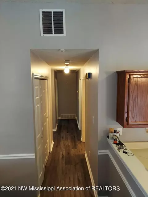 7065 Hickory Estates Dr, Walls, MS 38680 photo 6