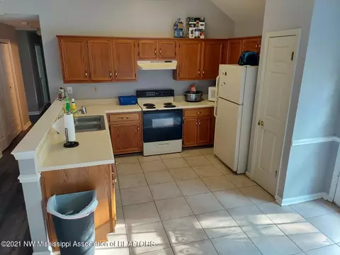 7065 Hickory Estates Dr, Walls, MS 38680 photo 5