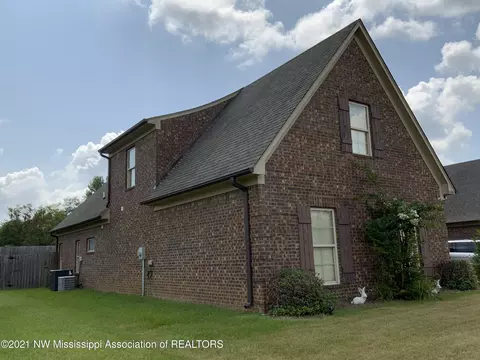1786 Aston Ln, Nesbit, MS 38651 photo 4