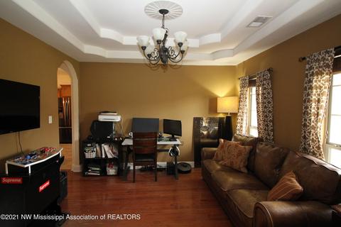 2758 Flora Lee Dr, Nesbit, MS 38651 photo 9