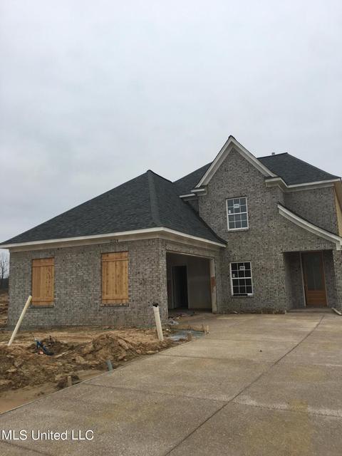 2124 E Watson Vw, Nesbit, MS 38651 photo 1