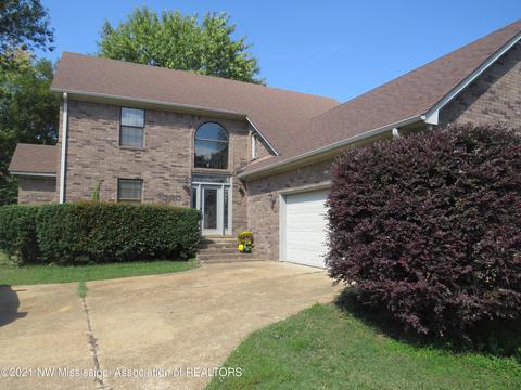 335 E Foxwood Cir, Hernando, MS 38632 photo 2