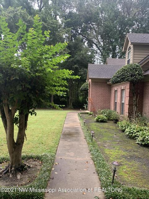 8520 E Cedar Lake Dr, Walls, MS 38680 photo 5