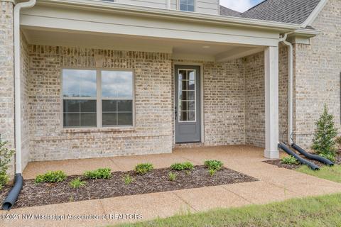 8162 Williamson Dr, Olive Branch, MS 38654 photo 2