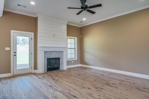 8162 Williamson Dr, Olive Branch, MS 38654 photo 6