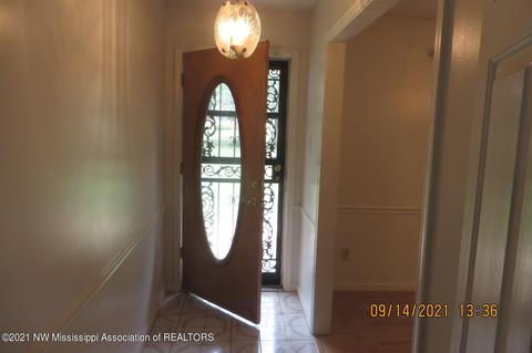 7375 Davidson Rd, Olive Branch, MS 38654 photo 2