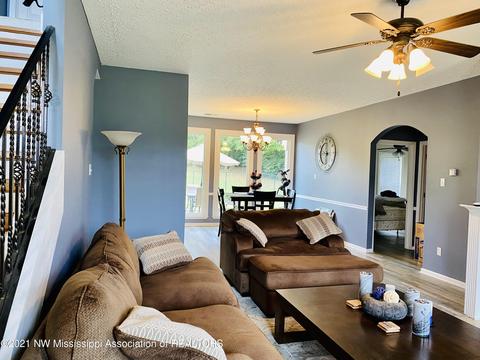 169 Moore Loop, Byhalia, MS 38611 photo 5
