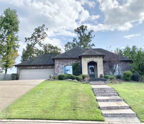 451 Pinebrook Cir, Brandon, MS 39047 photo 1