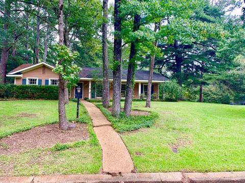 4106 Comanche Dr, Jackson, MS 39211 photo 1