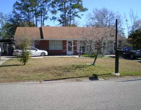 7120 Hampton Dr, Biloxi, MS 39532 photo 1