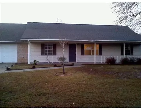 10801 Plummer Cir, Gulfport, MS 39503 photo 1
