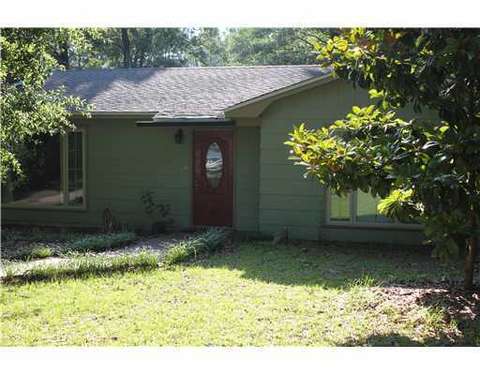 319 Guthrie Dr, Wiggins, MS 39577 photo 2