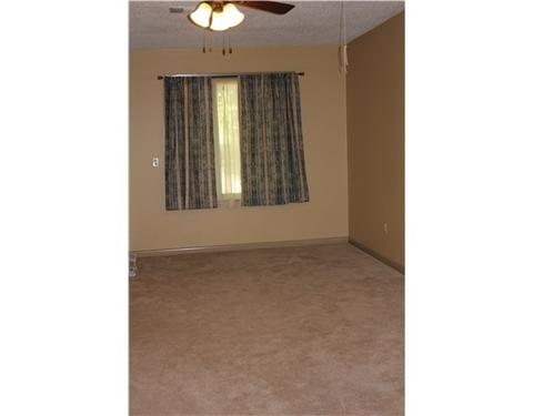 319 Guthrie Dr, Wiggins, MS 39577 photo 10