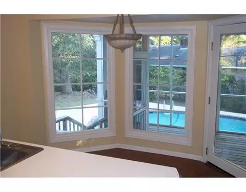 3906 Riverwood Dr, Moss Point, MS 39563 photo 7