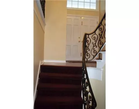3906 Riverwood Dr, Moss Point, MS 39563 photo 2