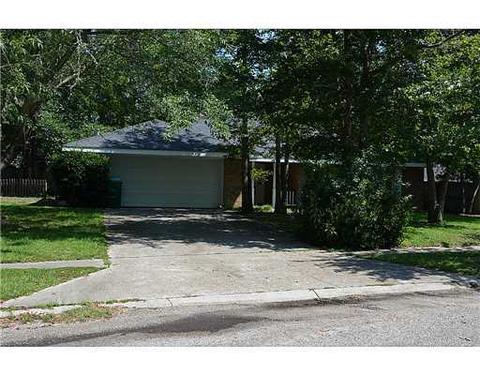 13 Barbara Ct, Long Beach, MS 39560 photo 2