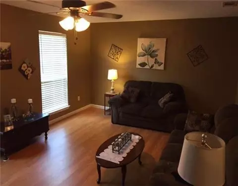 9421 Windrow Pl, Moss Point, MS 39562 photo 3