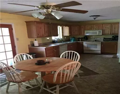 9904 Edgecliff Dr, Moss Point, MS 39562 photo 10