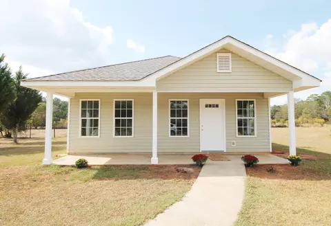 102 Maci Ln, Lucedale, MS 39452 photo 2