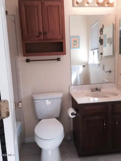 10 Live Oak Ct, Diamondhead, MS 39525 photo 16