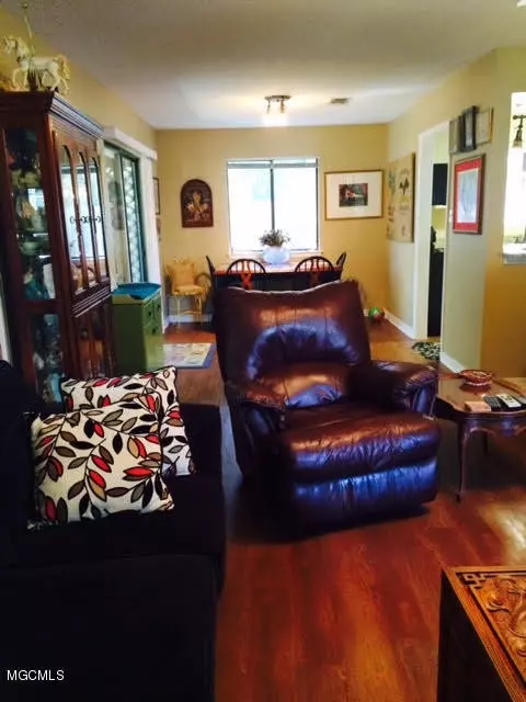 10 Live Oak Ct, Diamondhead, MS 39525 photo 5