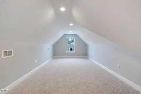 720 Champagne Dr, Biloxi, MS 39532 photo 29