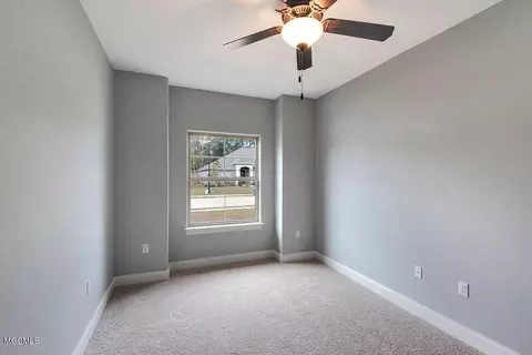 720 Champagne Dr, Biloxi, MS 39532 photo 23