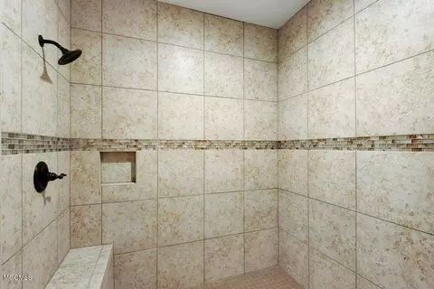 720 Champagne Dr, Biloxi, MS 39532 photo 19