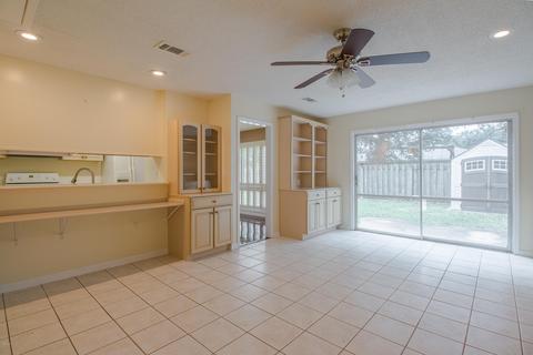 120 E Azalea Dr, Long Beach, MS 39560 photo 7