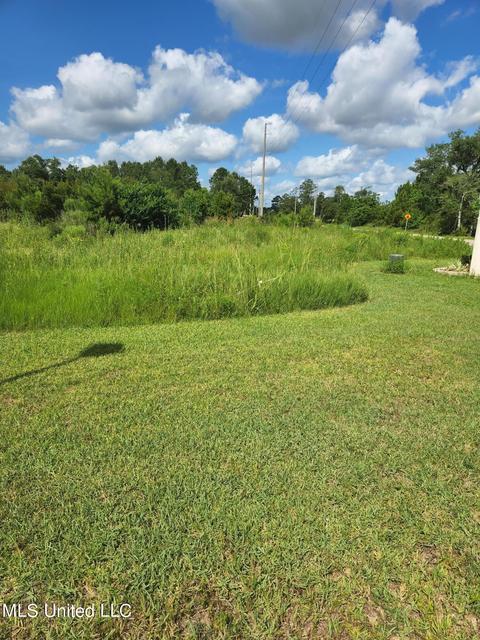 o atlantis drive, Bay Saint Louis, MS 39520