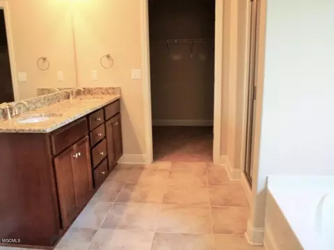 8521 Poplar Trl, Biloxi, MS 39532 photo 9
