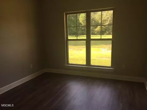 22508 Jones Ln, Moss Point, MS 39562 photo 12