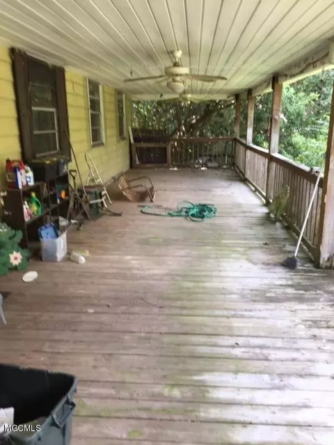 13729 Pine Ave, Ocean Springs, MS 39565 photo 3
