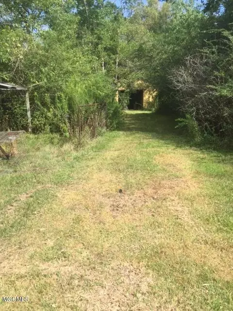 13729 Pine Ave, Ocean Springs, MS 39565 photo 7