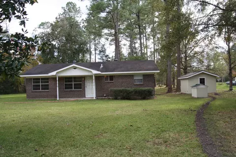 9004 Augusta Rd, Moss Point, MS 39562 photo 1