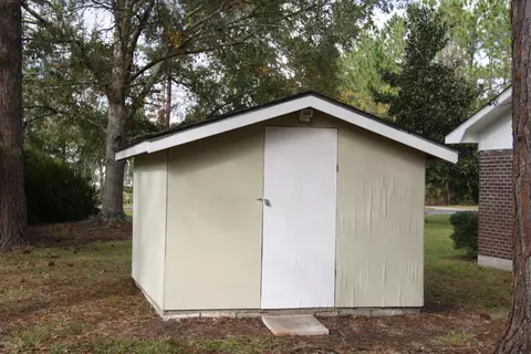 9004 Augusta Rd, Moss Point, MS 39562 photo 8