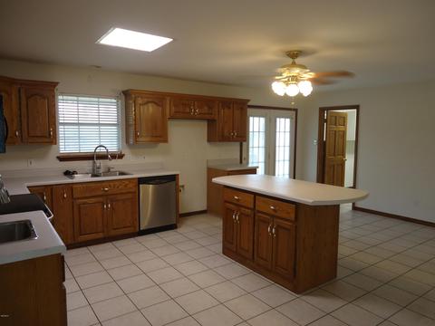 18584 Diamond Rd, Saucier, MS 39574 photo 4