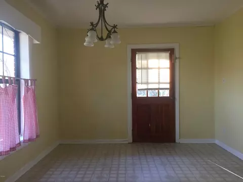 3330 Catherine St, Moss Point, MS 39563 photo 6