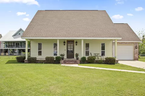 10075 Bald Eagle Dr, Biloxi, MS 39532 photo 1