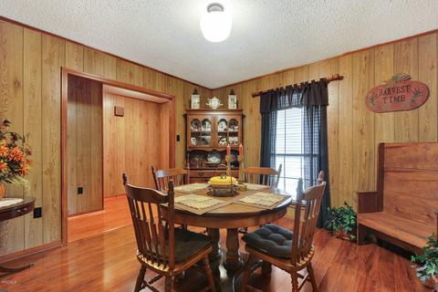 81 Bobby Hunt Rd, Wiggins, MS 39577 photo 4