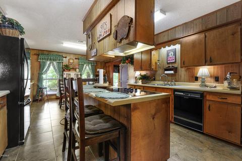 81 Bobby Hunt Rd, Wiggins, MS 39577 photo 8