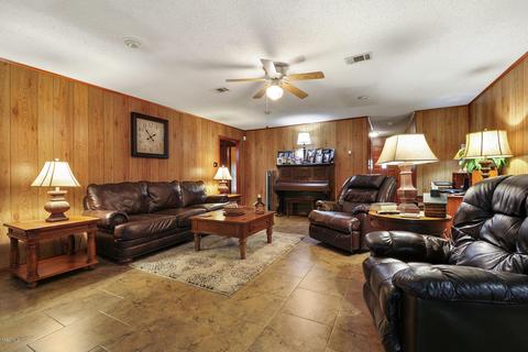 81 Bobby Hunt Rd, Wiggins, MS 39577 photo 6