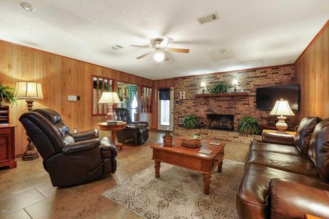81 Bobby Hunt Rd, Wiggins, MS 39577 photo 5