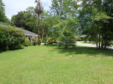 7100 Hampton Dr, Biloxi, MS 39532 photo 17
