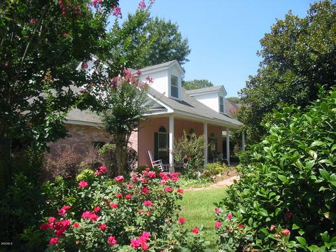 883 Oio St, Diamondhead, MS 39525 photo 4
