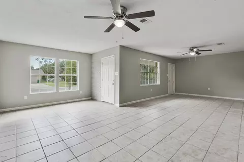 132 Gandy Cir, Long Beach, MS 39560 photo 2