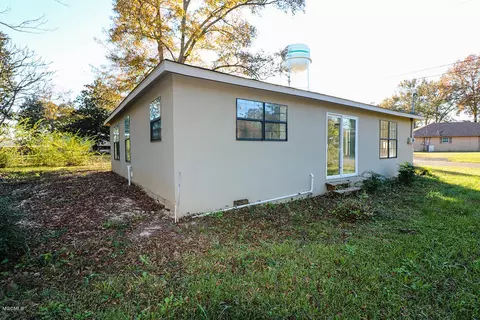 527 N First St, Wiggins, MS 39577 photo 25