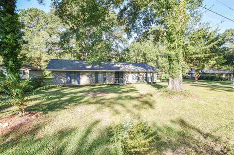 131 Marshall Dr, Jackson, MS 39212 photo 1